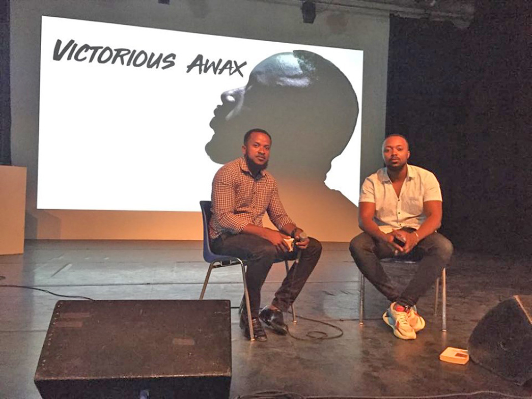 image Conférence débat de l’artiste Awax 